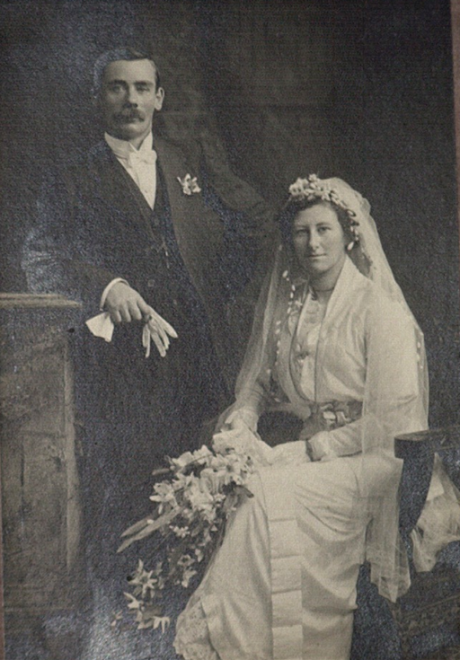 Wedding photo Harry and Jeannie 1915